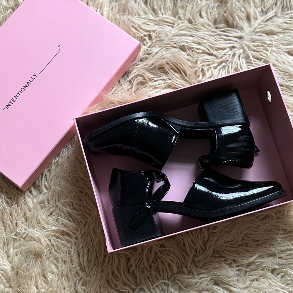 INTENTIONALLY BLANK Black Patent Leather Square Toe Shoes